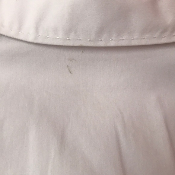 Tahari white shirt with sleeve detail - Picture 5 of 5